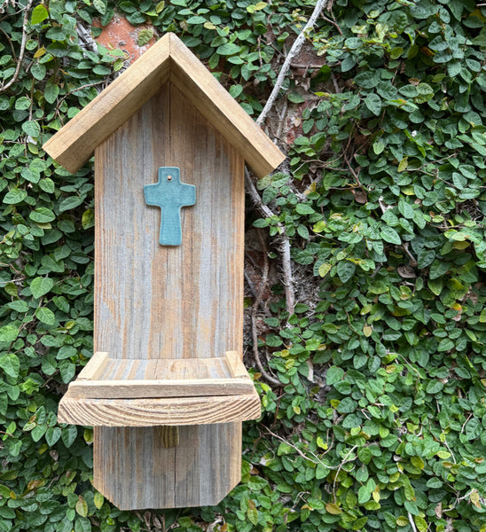 Hanging Wall Feeder with Ceramic Cross