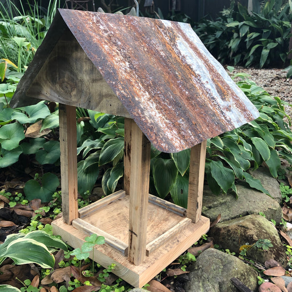 Acadian Cottage Feeder - Medium